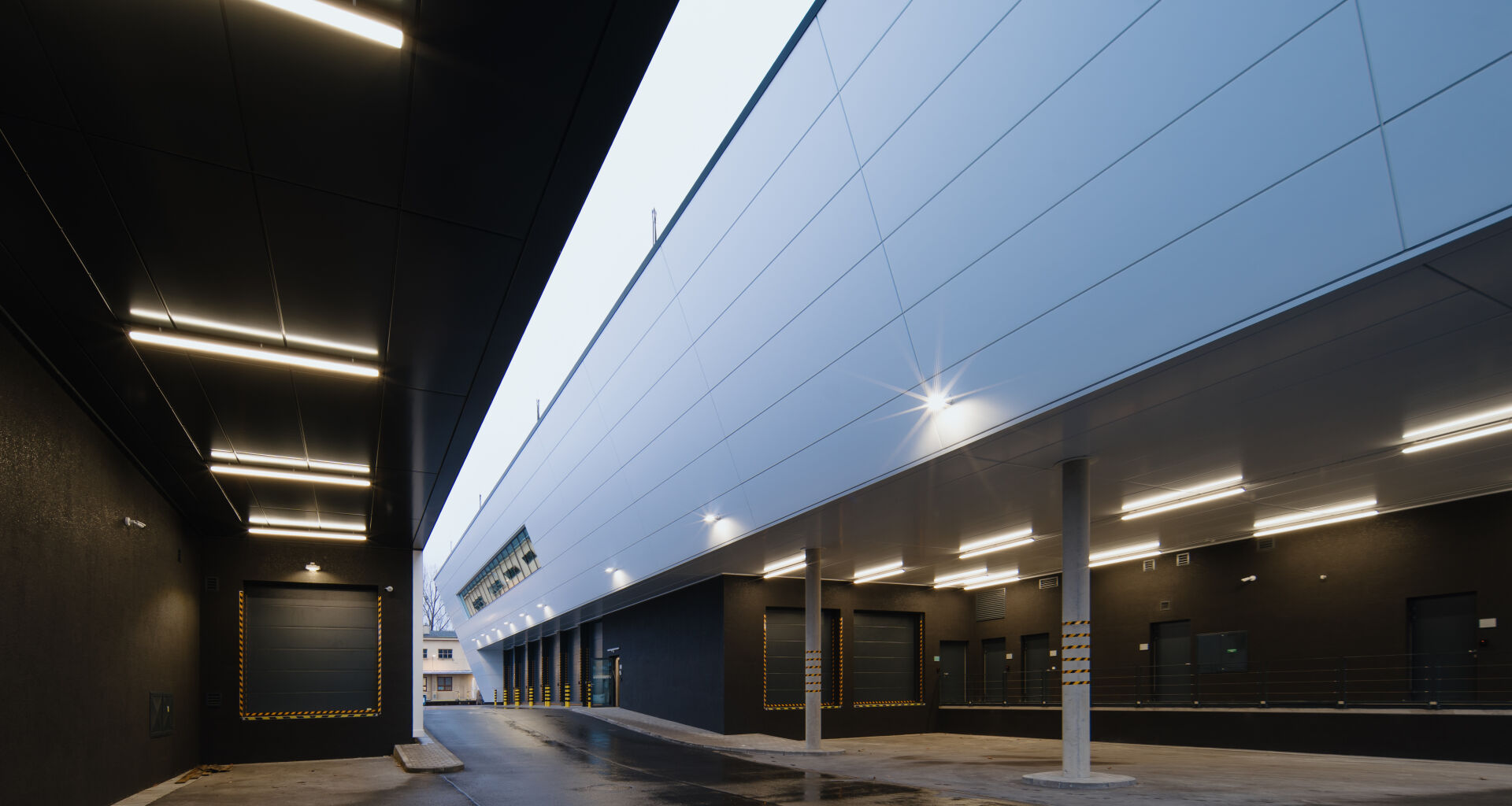 Logistické centrum